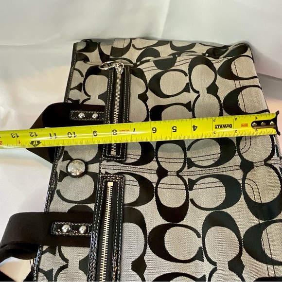 Authentic Coach diaper bag, black and gray with hot pink interior lining - Picture 16 of 16